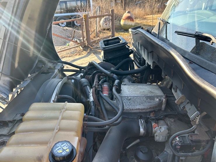 2013-international-durastar-4400-image-88