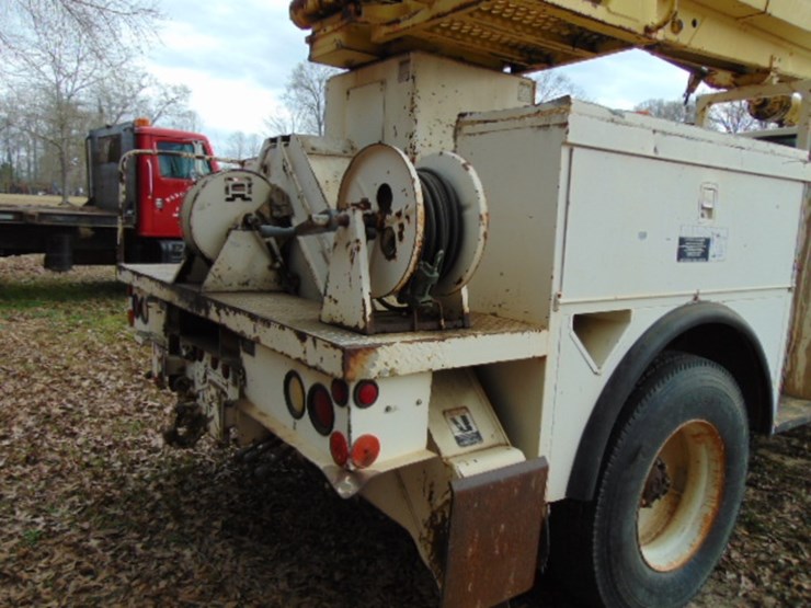 1995-ford-f800-image-4