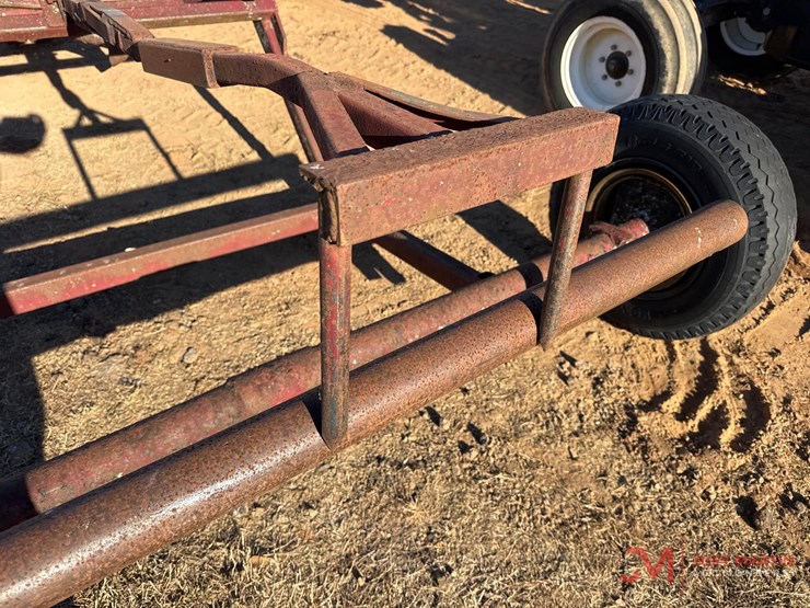 towable-hay-bale-mover-image-8