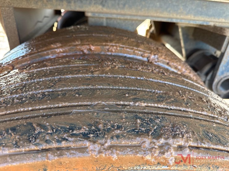 2005-travis-]-image-12