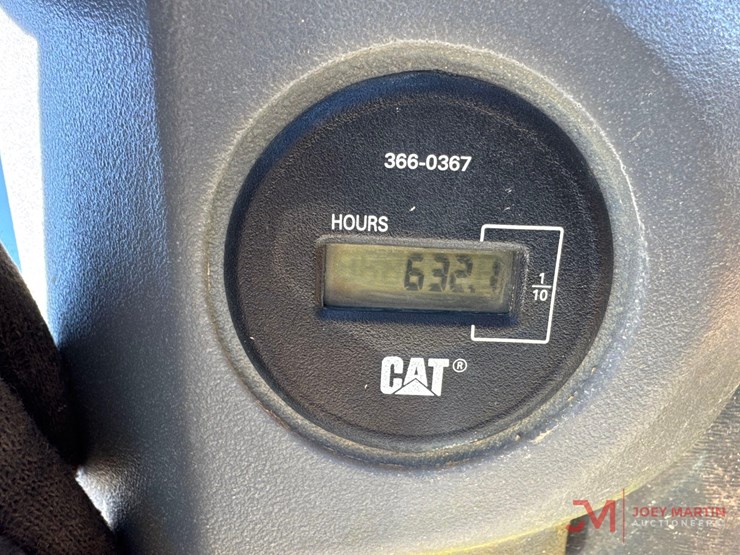 2005-caterpillar-cp-563e-image-22