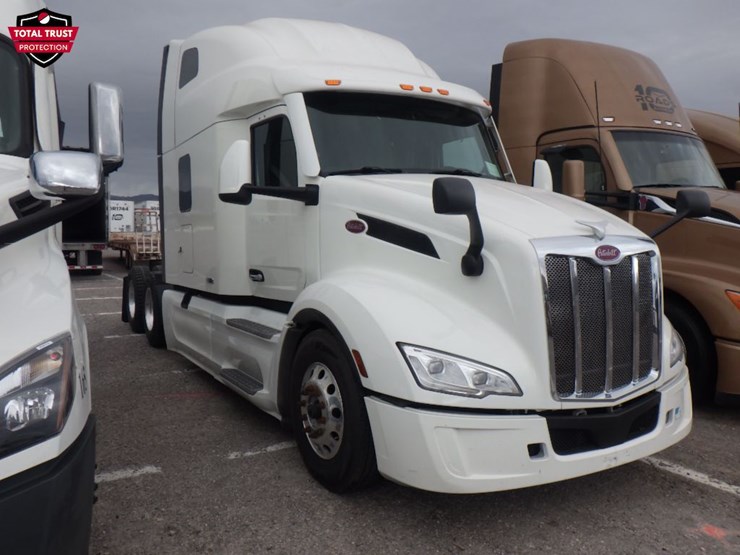 2022-peterbilt-579-image-3