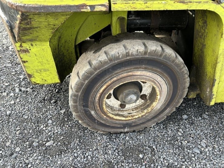 clark-gpx55-forklift-image-13