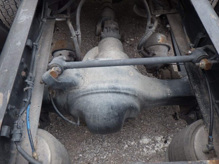 2017-freightliner-cascadia-125-evolution-image-13