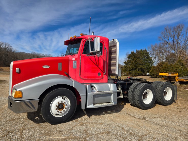 1997-peterbilt-377-image-5