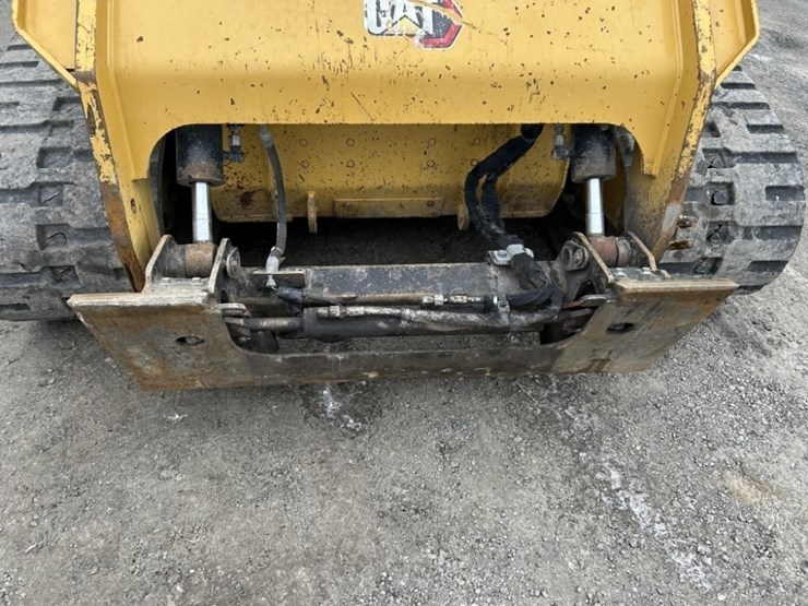 2021-caterpillar-289d3-image-42