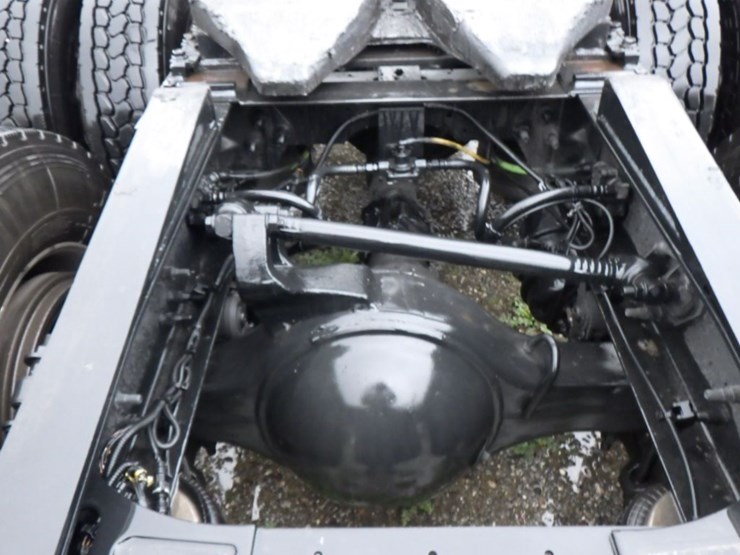 2019-international-lt-image-11