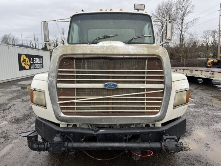 1995-ford-l9000-image-8