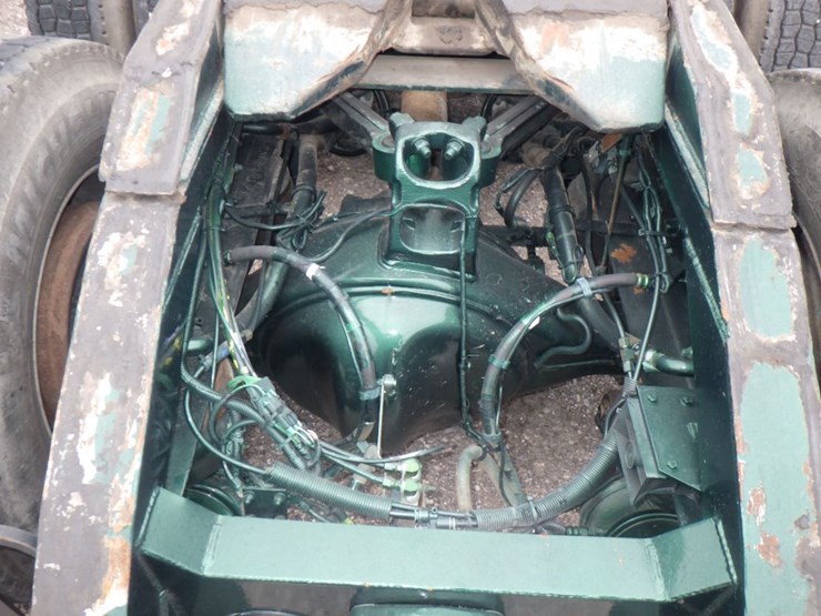 2013-kenworth-t800w-image-9