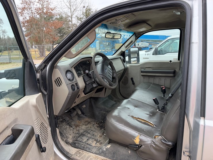 2010-ford-f250-image-10