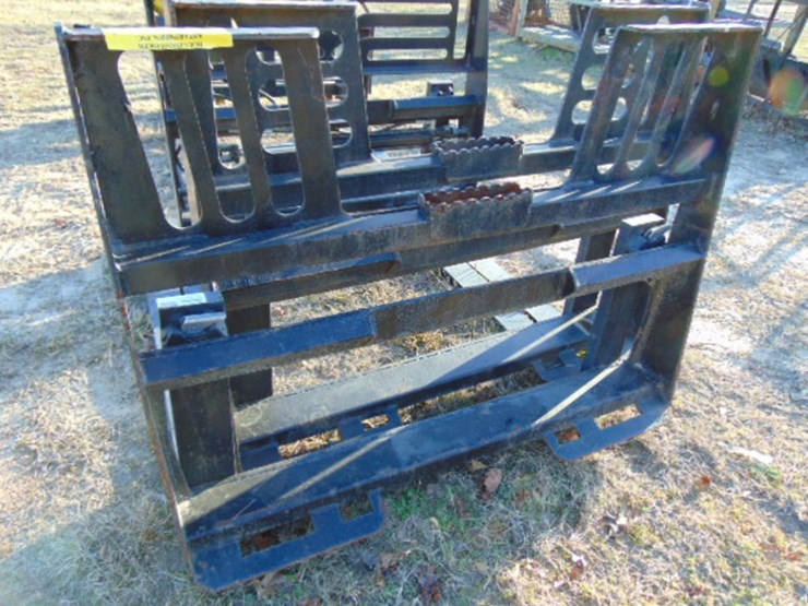 walk-through-skid-steer-forks-image-1