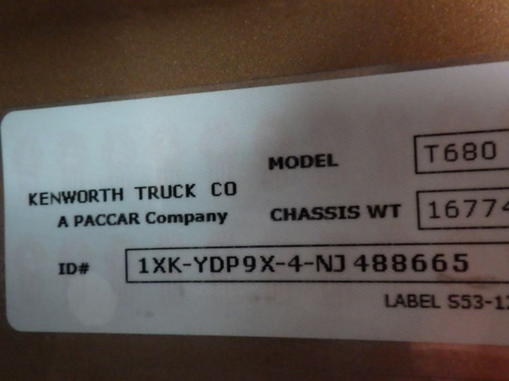 2022-kenworth-t680-image-22