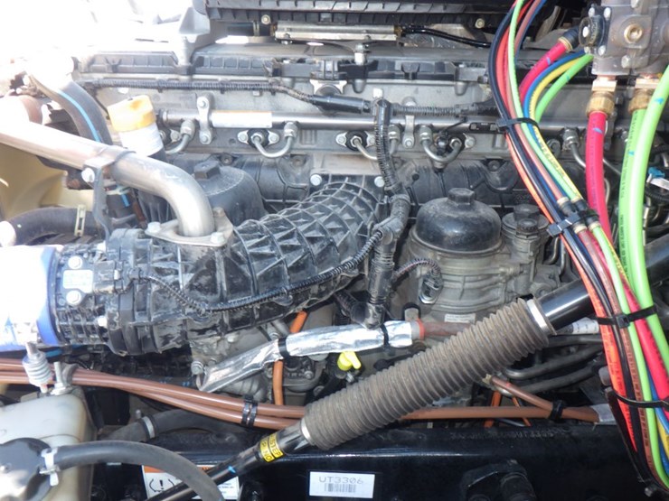 2024-freightliner-cascadia-126-image-23