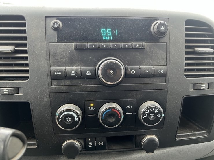 2012-gmc-sierra-extra-cab-4x4-pickup-image-32