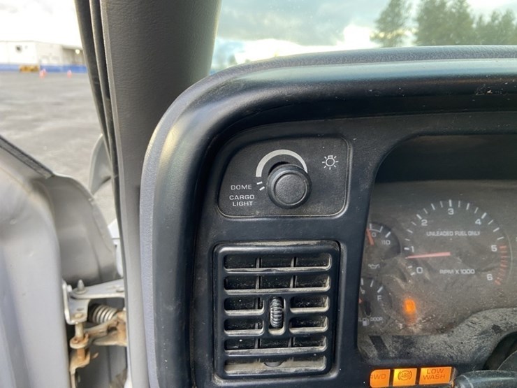 1997-dodge-ram-2500-image-24