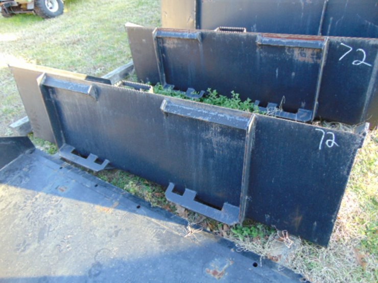 72"-low-profile-skid-steer-bucket-image-2