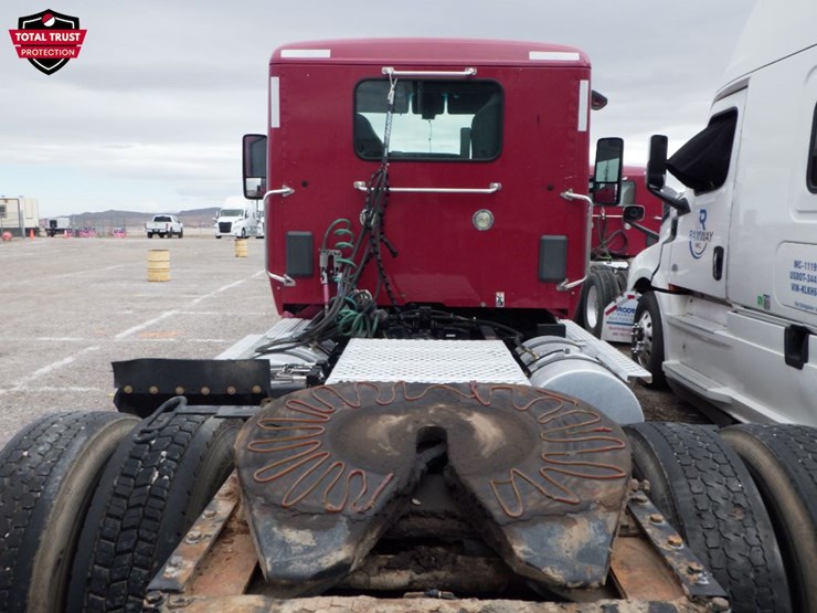 2019-kenworth-t880-image-10