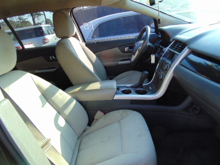 2013-ford-edge-image-5