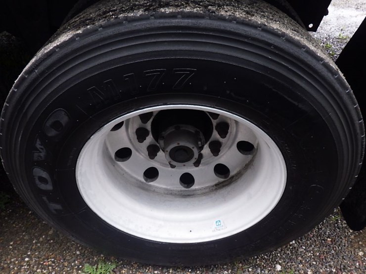 2016-hyundai-reefer-image-19