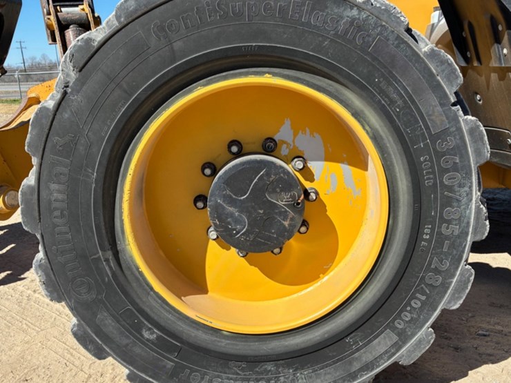 2020-caterpillar-tl1255d-image-8