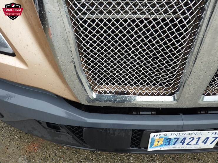 2024-kenworth-t680-image-32