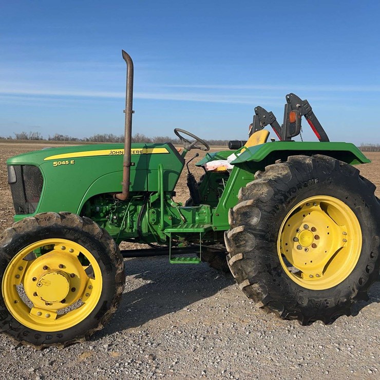 2013 JOHN DEERE 5045E