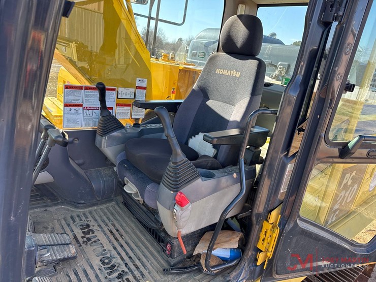 2018-komatsu-pc210-lc-11-image-23