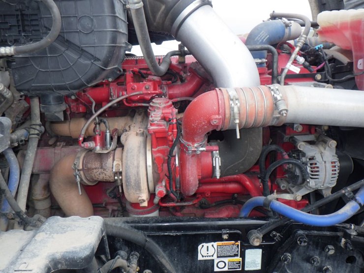 2017-kenworth-t680-image-27