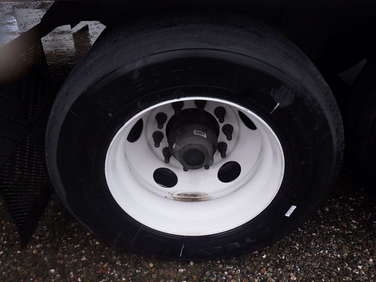 2016-great-dane-champion-se-image-10