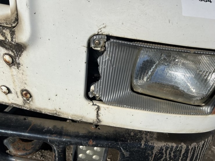 1990-international-4900-image-28