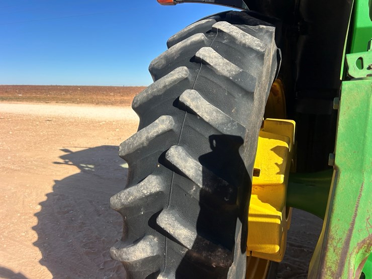 2004-john-deere-8420-image-10