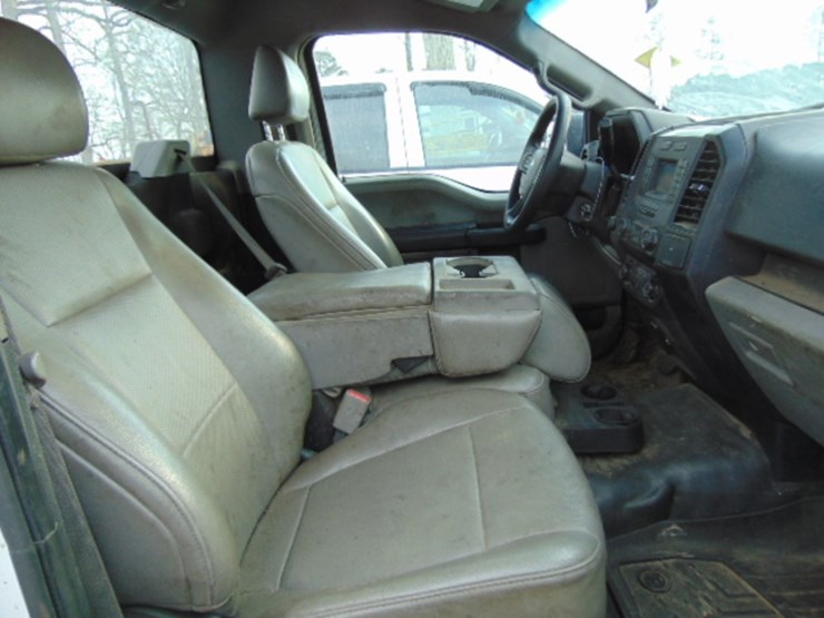 2017-ford-f150-xl-image-5