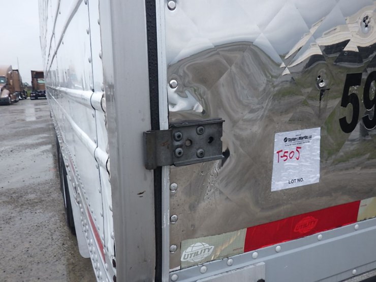 2016-utility-3000r-image-24