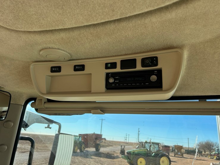 2020-john-deere-8345r-image-31