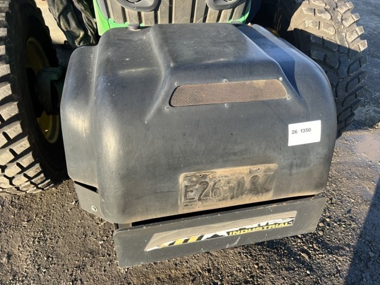 2015-john-deere-6125m-image-10