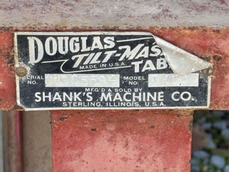 livestock-tilting-grooming-table-image-7