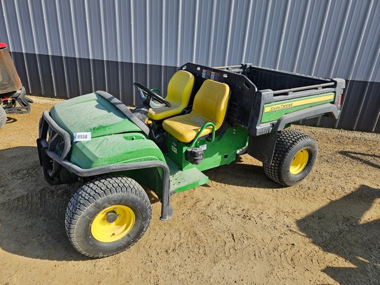 john-deere-tx-4x2-image-1