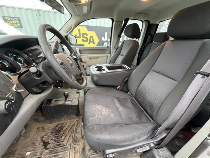 2012-gmc-sierra-extra-cab-4x4-pickup-image-28