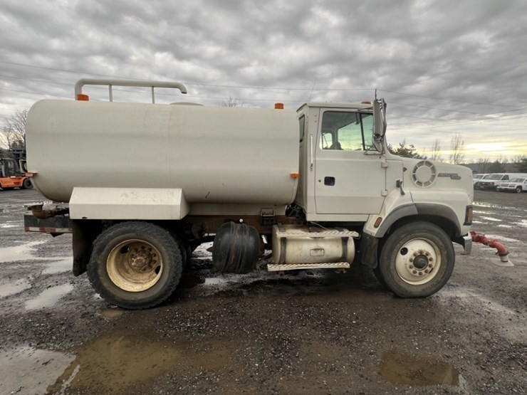 1995-ford-l9000-image-3