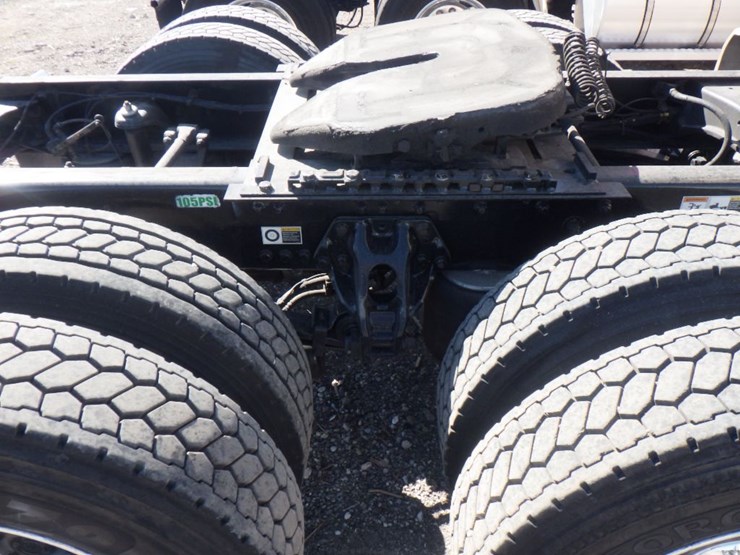 2020-kenworth-t680-image-7