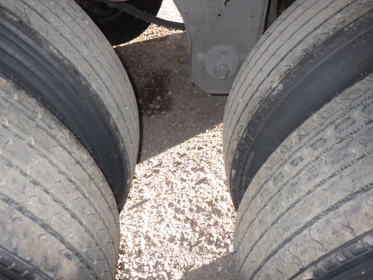 2017-great-dane-everest-cl-image-18