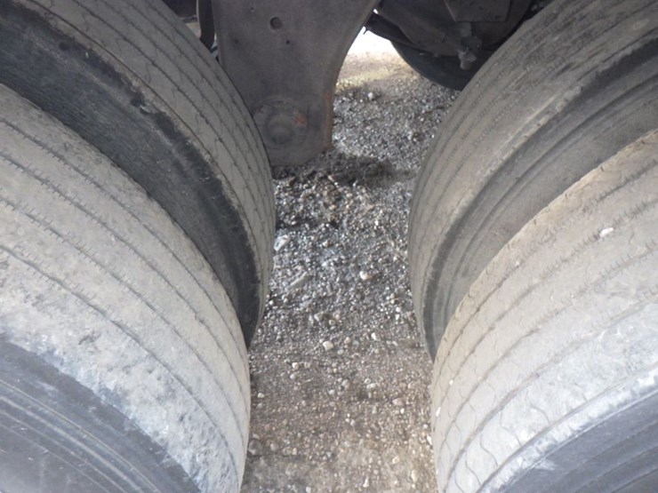 2017-utility-3000r-image-12