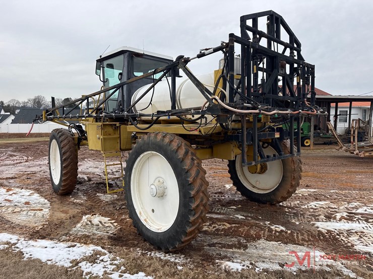 ro-gator-664-high-boy-sprayer-image-3