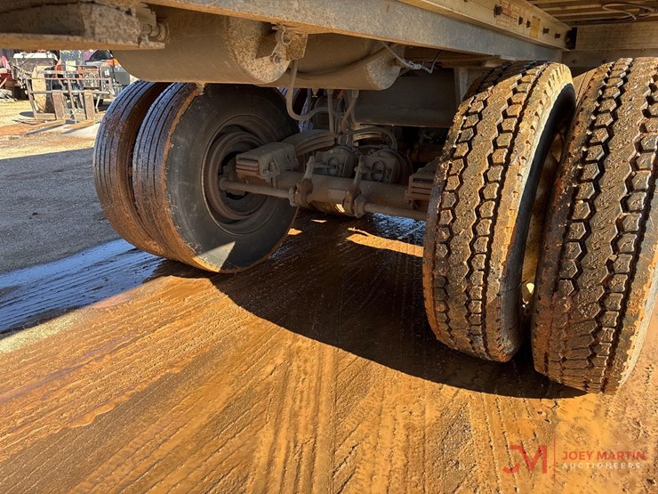 2005-travis-]-image-8