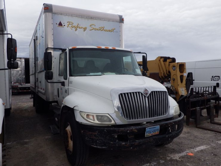 2003-international-durastar-4300-image-3