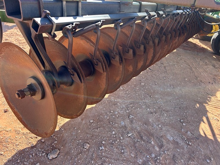 john-deere-650-image-11