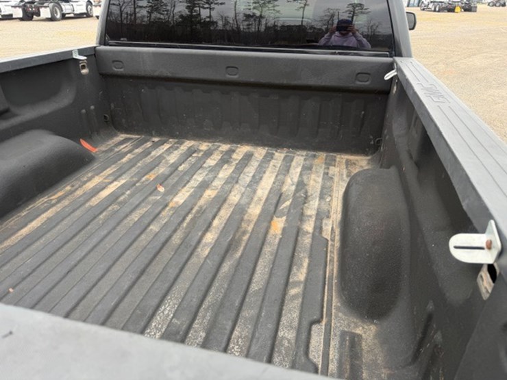 #428-•-2015-gmc-k1500-pickup-image-9