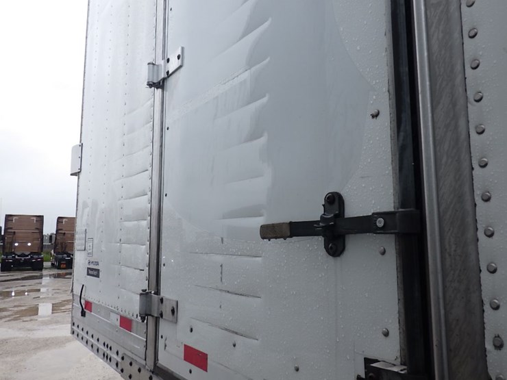 2016-hyundai-reefer-image-27