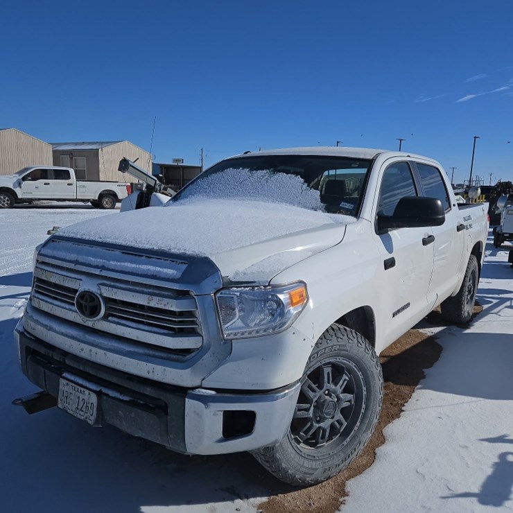 2017 TOYOTA TUNDRA