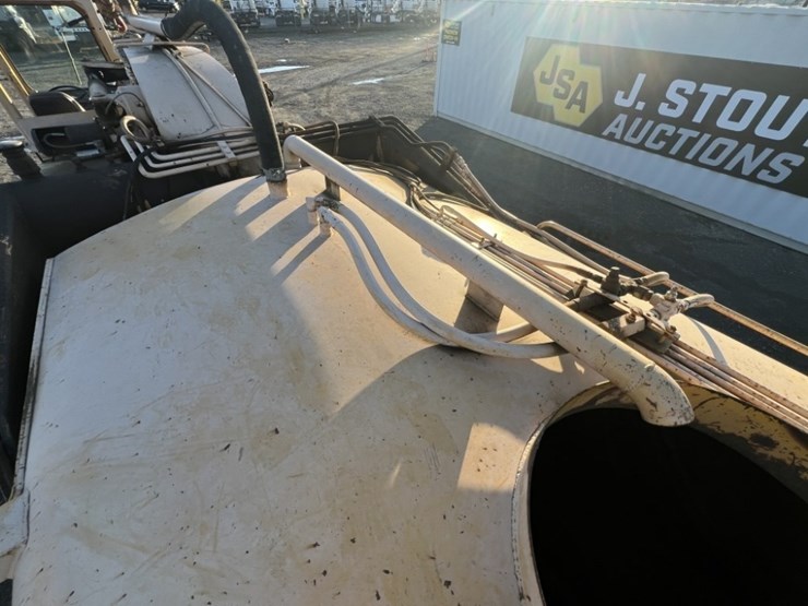 1989-deere-762b-image-18